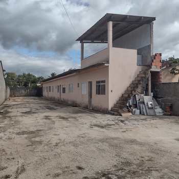 Casa de Condomínio em Pariquera-Açu, bairro Jardim São Carlos