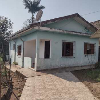 Casa em Pariquera-Açu, bairro Vila Santa Inês