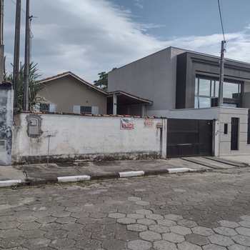 Casa em Pariquera-Açu, bairro Centro