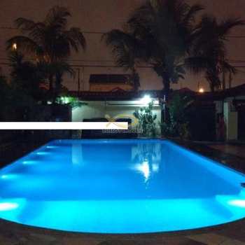 Casa em Praia Grande, bairro Maracanã