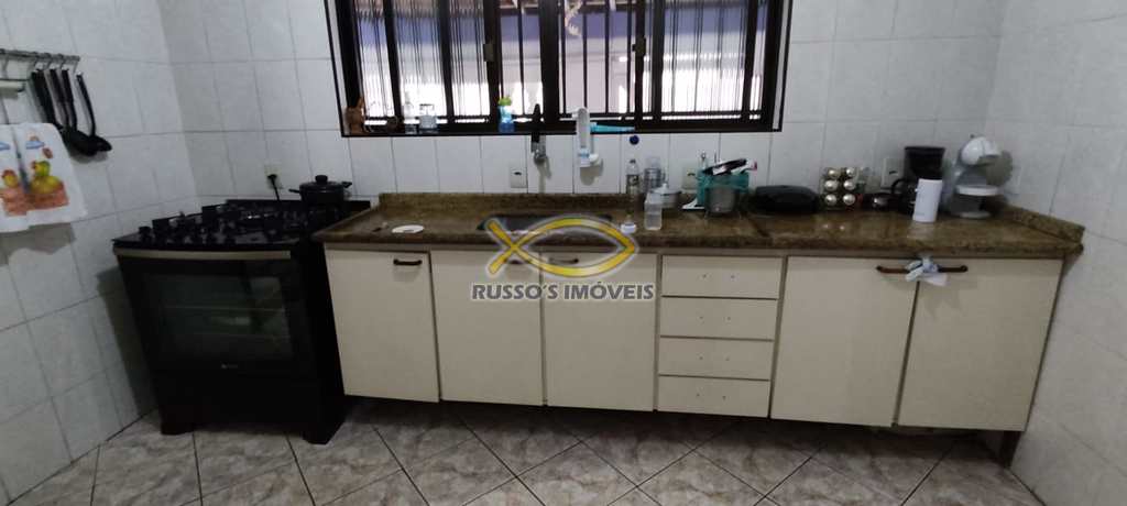 Casa em Praia Grande, no bairro Guilhermina