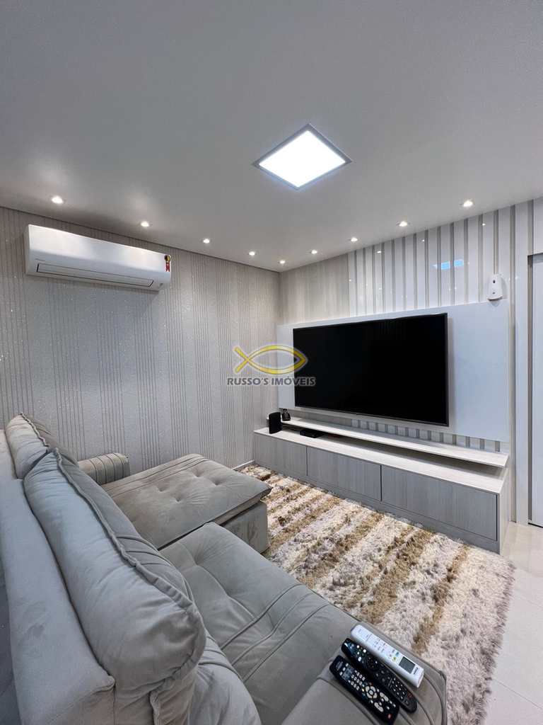 Apartamento em Praia Grande, no bairro Canto do Forte