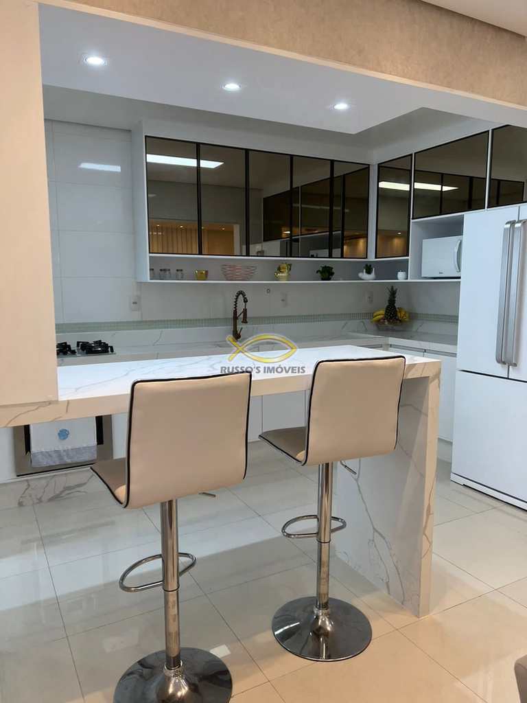 Apartamento em Praia Grande, no bairro Canto do Forte