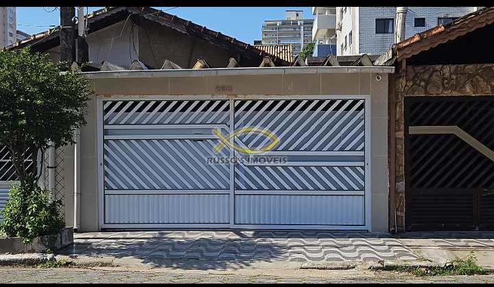 Casa em Praia Grande, no bairro Guilhermina