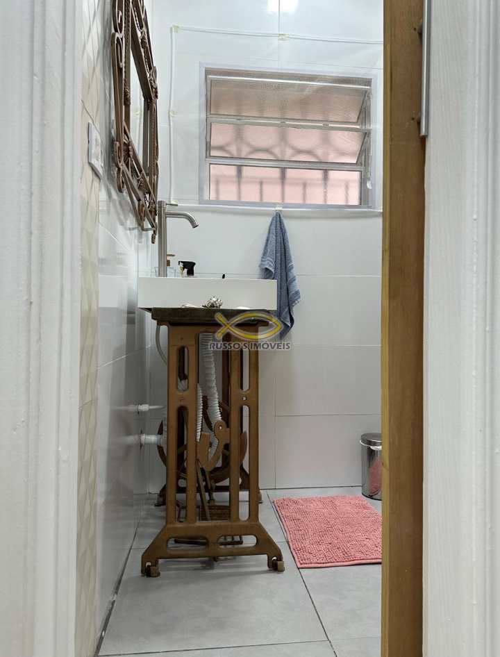 Casa em Praia Grande, no bairro Guilhermina
