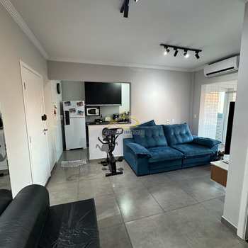 Apartamento em Praia Grande, bairro Guilhermina