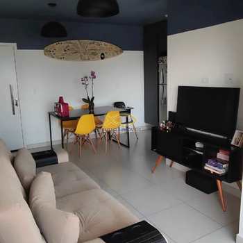 Apartamento em Praia Grande, bairro Boqueirão