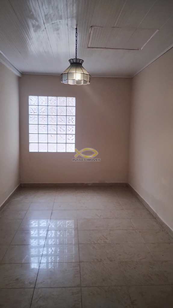 Casa em Praia Grande, no bairro Guilhermina