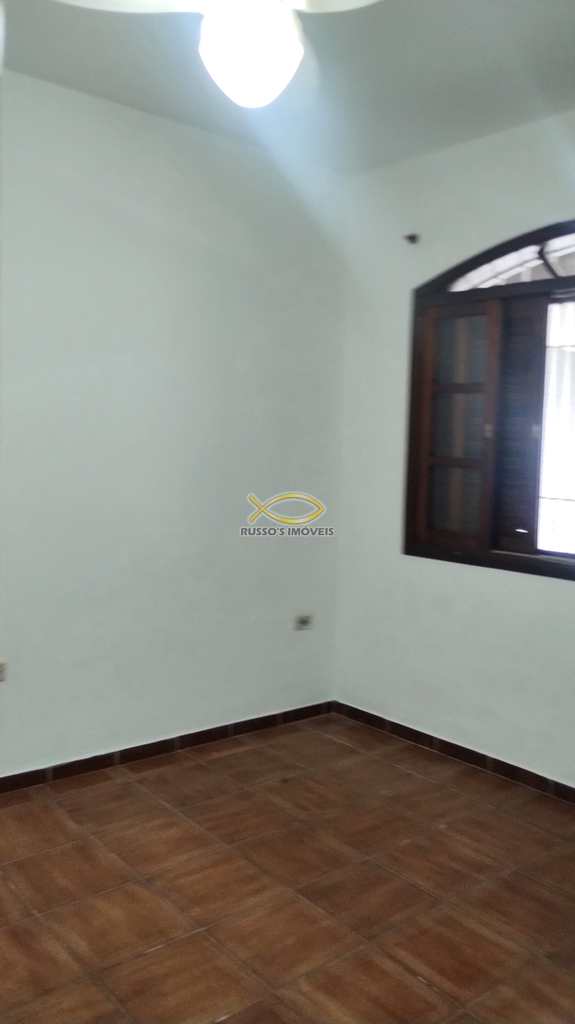 Casa em Praia Grande, no bairro Guilhermina