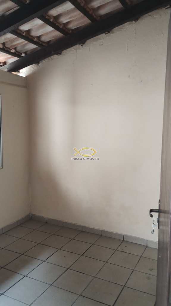 Casa em Praia Grande, no bairro Guilhermina