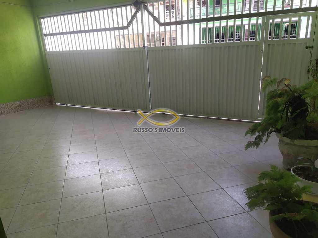 Sobrado em Praia Grande, no bairro Guilhermina