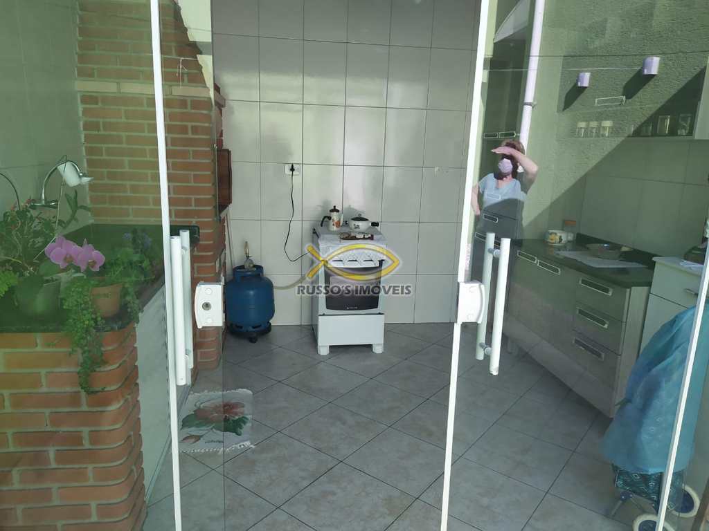 Sobrado em Praia Grande, no bairro Guilhermina