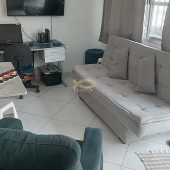 Apartamento em Praia Grande, bairro Guilhermina
