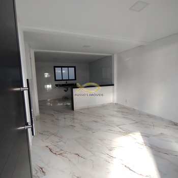 Sobrado em Praia Grande, bairro Tupi