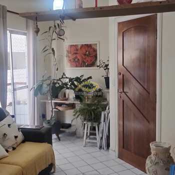 Apartamento em Praia Grande, bairro Guilhermina