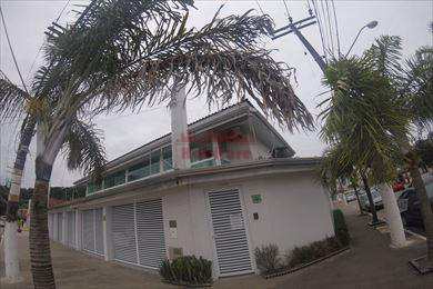 Casa em Praia Grande, no bairro Boqueirão