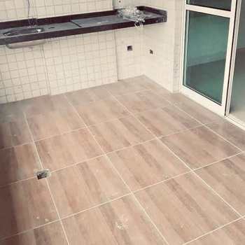 Apartamento em Praia Grande, bairro Canto do Forte