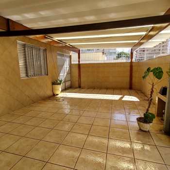 Casa em Praia Grande, bairro Guilhermina