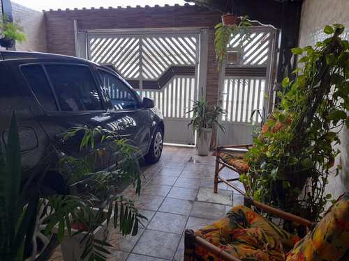 Casa, código 663079 em Praia Grande, bairro Tupiry