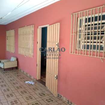 Casa em Mongaguá, bairro Balneário Itaóca