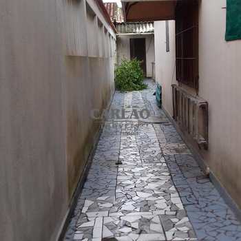 Casa em Mongaguá, bairro Agenor de Campos