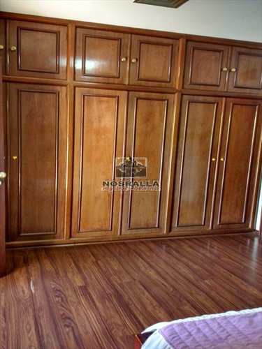 Casa, código 468200 em Jaboticabal, bairro Centro