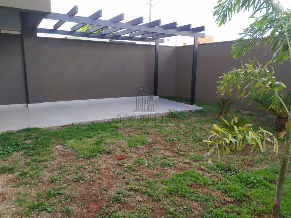 Apartamento em Jaboticabal, no bairro Athenas Paulista