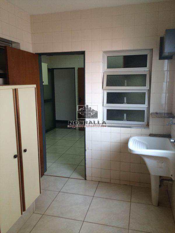 Apartamento em Jaboticabal, no bairro Centro