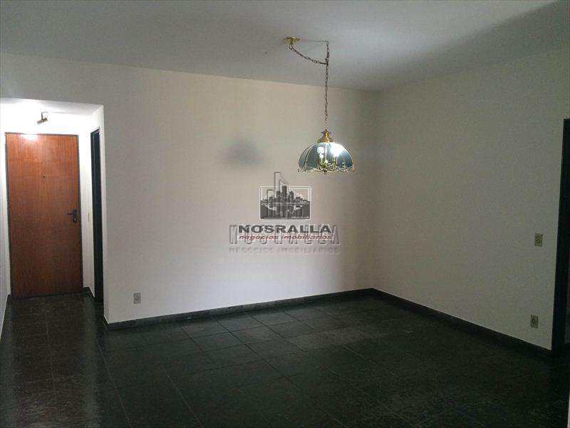 Apartamento em Jaboticabal, no bairro Centro