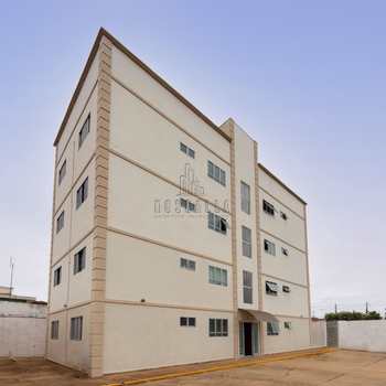 Apartamento em Jaboticabal, bairro Jardim Universitário