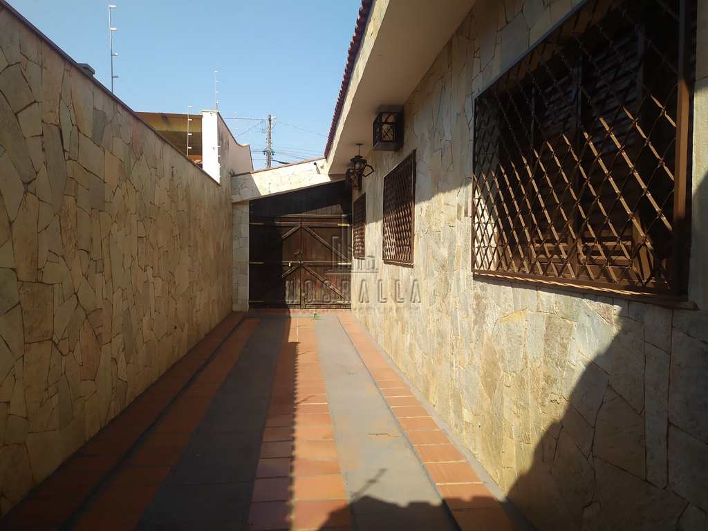 Casa em Jaboticabal, no bairro Jardim Santa Rita