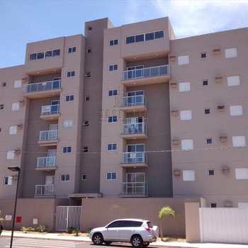 Apartamento em Jaboticabal, bairro Vila Santa Tereza