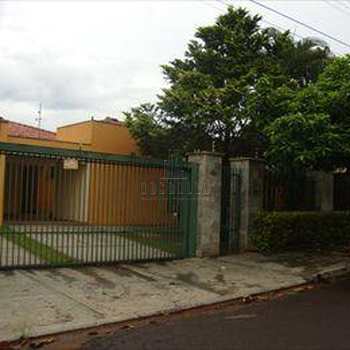 Casa em Jaboticabal, bairro Jardim São Marcos I