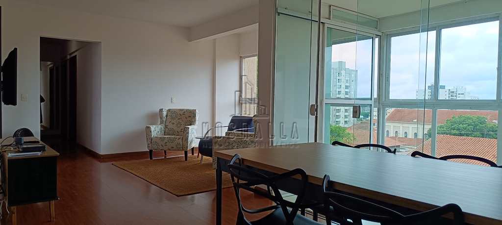 Apartamento em Jaboticabal, no bairro Centro