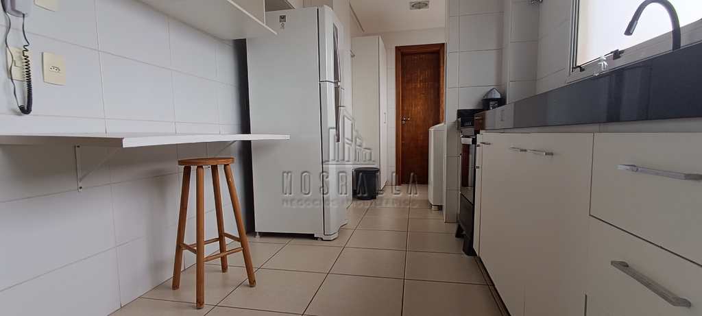 Apartamento em Jaboticabal, no bairro Centro