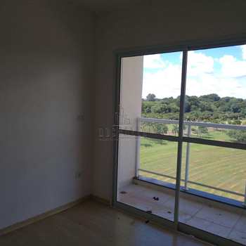 Apartamento em Jaboticabal, bairro Vila Industrial