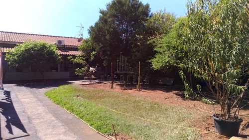Casa, código 1722459 em Jaboticabal, bairro Planalto Itália