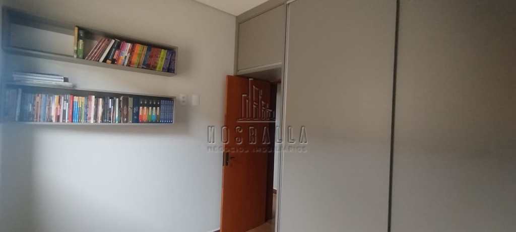 Apartamento em Jaboticabal, no bairro Centro
