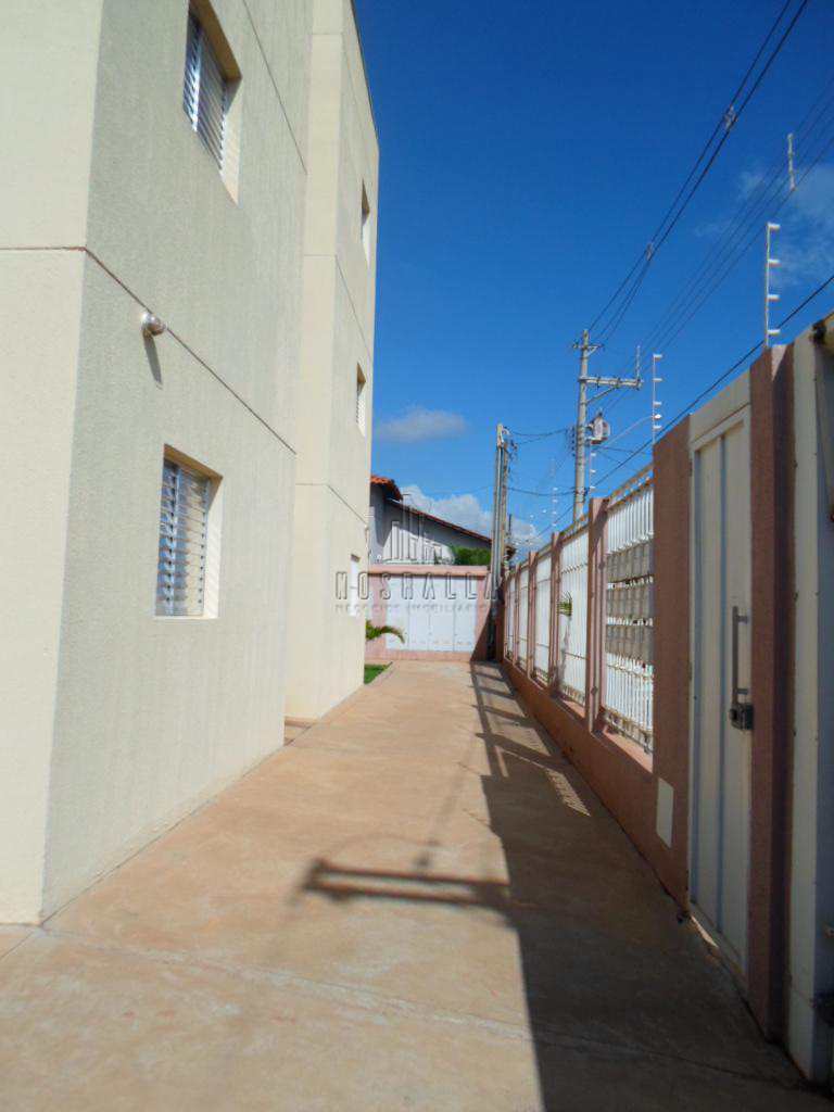 Apartamento em Jaboticabal, no bairro Jardim Nova Aparecida