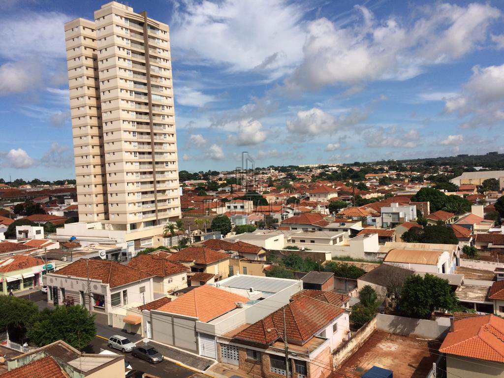 Apartamento em Jaboticabal, no bairro Centro