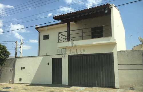 Casa, código 1722993 em Jaboticabal, bairro Jardim das Rosas