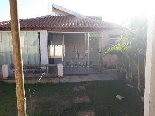 Casa, código 1723014 em Jaboticabal, bairro Jardim Aroeira