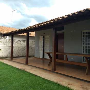 Casa em Jaboticabal, bairro Jardim São Marcos I