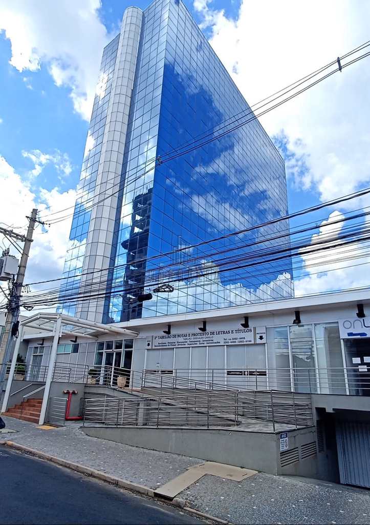 Sala Comercial em Jaboticabal, no bairro Centro
