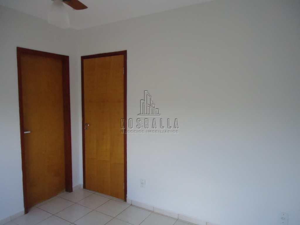 Apartamento em Jaboticabal, no bairro Vila Industrial