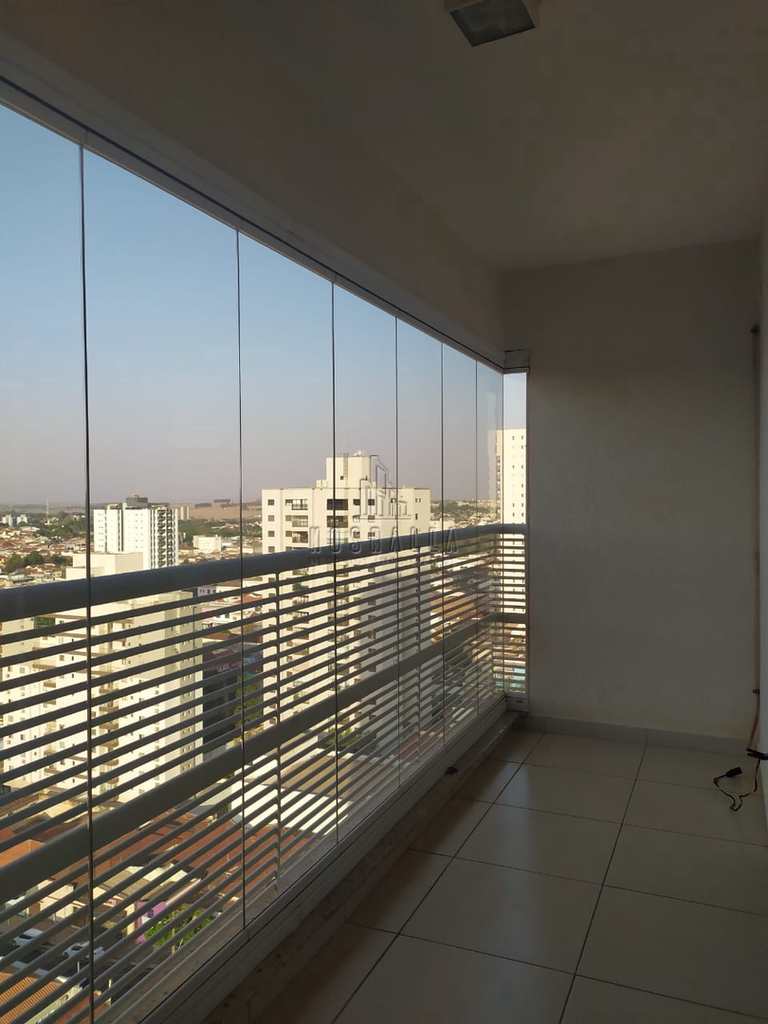 Apartamento em Jaboticabal, no bairro Centro