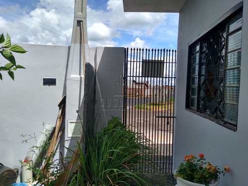 Casa, código 1723672 em Jaboticabal, bairro Jardim Morumbi