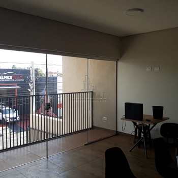 Sala Comercial em Jaboticabal, bairro Centro