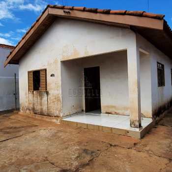 Casa em Jaboticabal, bairro Planalto Itália