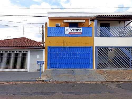 Sobrado, código 1723906 em Jaboticabal, bairro Jardim Paulista